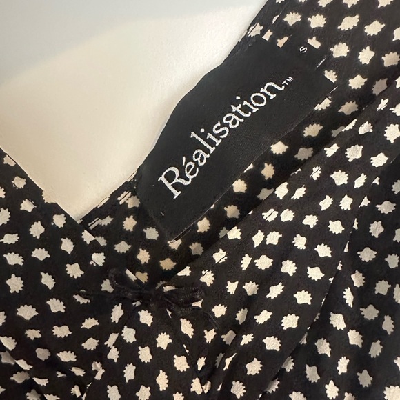 Realisation Par THE STEPHANIE dress
in Paradiso Noir - Picture 4 of 5